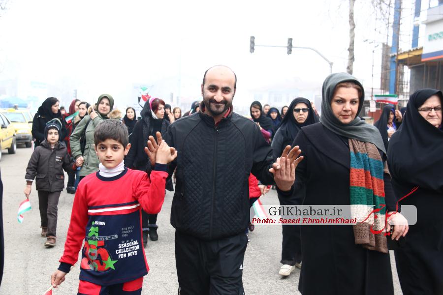 اختصاصی/گزارش تصویری همایش بزرگ پیاده روی خانوادگی بزرگداشت شهدا در رشت