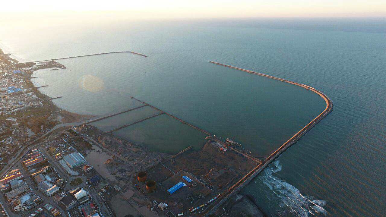 افتتاح  مجتمع بندری کاسپین و آغاز  عملیات ساخت اسکله مارینا و بزرگترین آکواریوم ایران