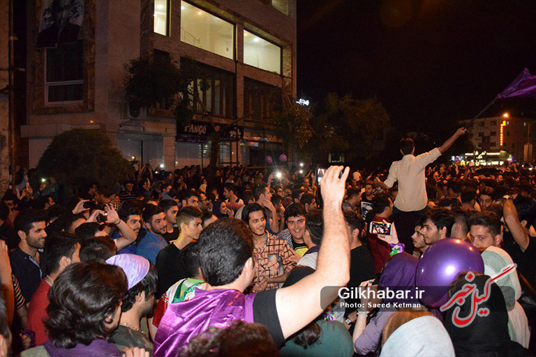گزارش تصویری جشن پیروزی دکتر حسن روحانی با حضور خودجوش مردم در سطح شهر رشت