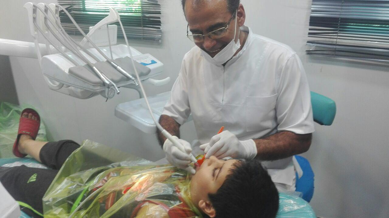 ارائه خدمات دندانپزشکی رایگان به دانش آموزان استثنایی گیلان+ تصاویر