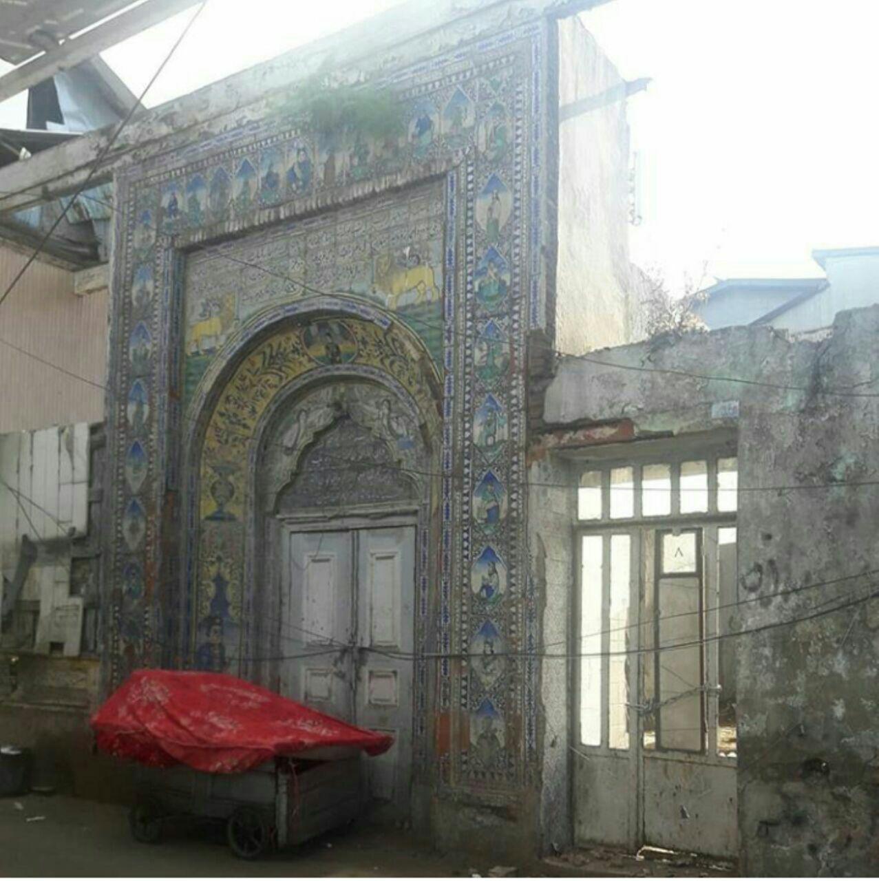 تخریب سقف حمام تاریخی پیرسرا در رشت+تصاویر
