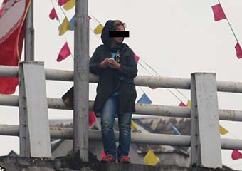 ناکامی دختر جوان از خودکشی در پل صابرین رشت+عکس و فیلم