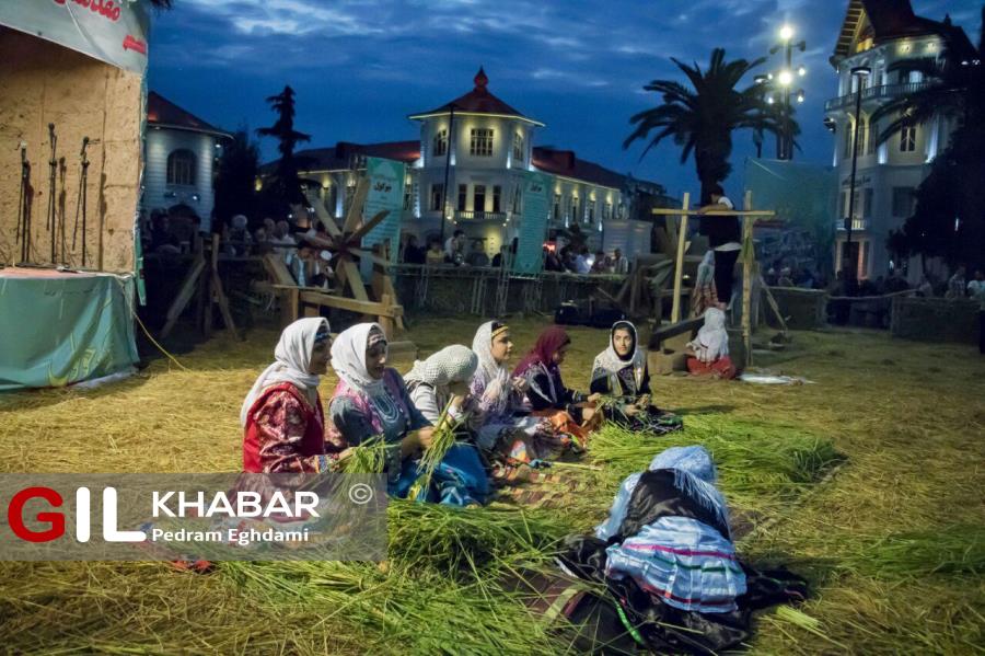 گزارش تصویری افتتاحیه جشنواره «جوکول» در پیاده راه فرهنگی شهرداری رشت