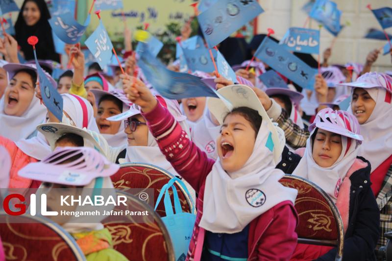 نواخته شدن  «زنگ آب» در مدرسه انقلاب اسلامی رشت به روایت تصویر