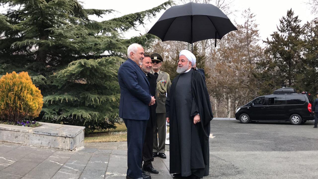 ظریف در مراسم استقبال از نخست وزیر ارمنستان حضور یافت
