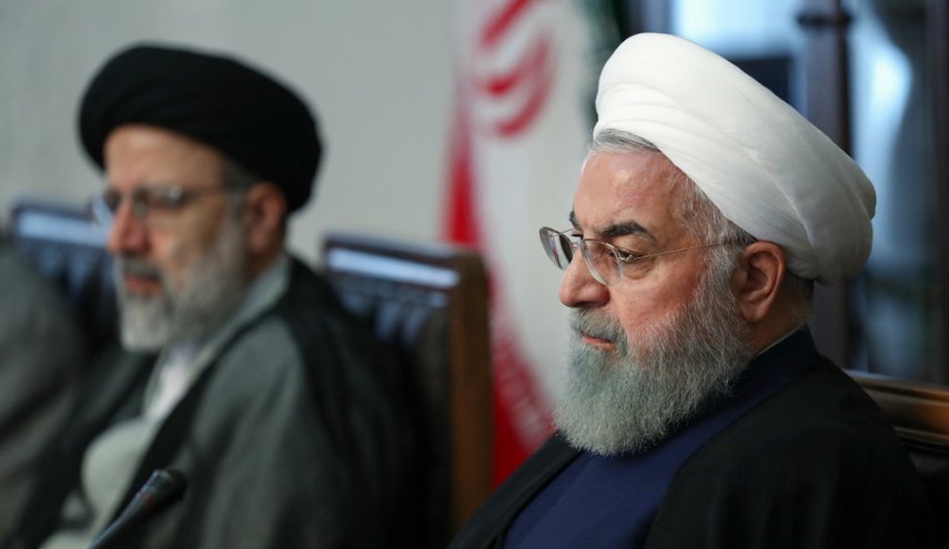 واکنش منفی روحانی به اقدام رییسی در صدور بخشنامه در حوزه فضای مجازی