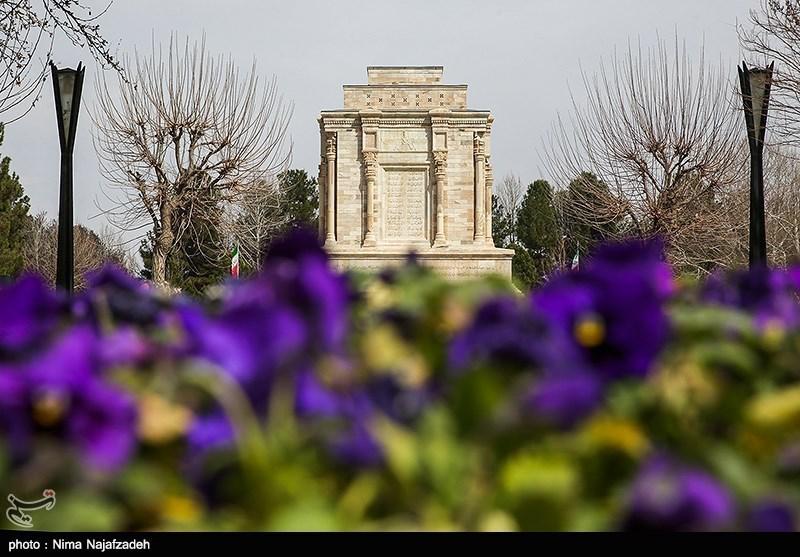 تصاویری از آرامگاه فردوسی به مناسبت روز بزرگداشت فردوسی و پاسداشت زبان فارسی