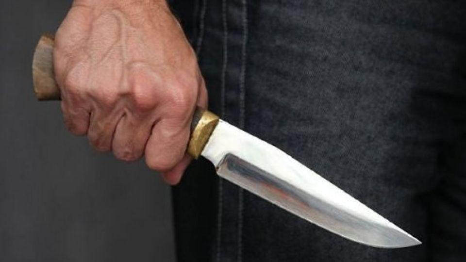 پدر معتاد در رودبار کودک 7 ساله اش را با چاقو به قتل رساند