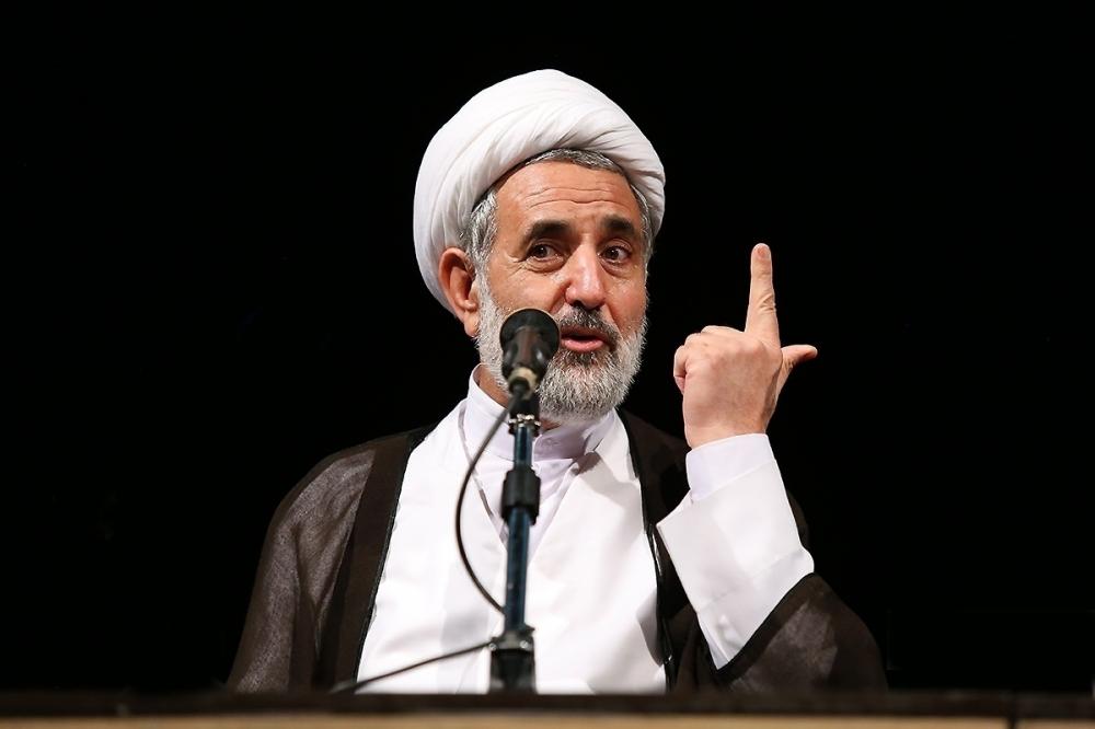 ذوالنوری نماینده مجلس: قانون حجاب مجلس، سخت نیست که جامعه آن را قبول نکند/ هرکسی خربزه می خورد پای لرزش هم بنشیند