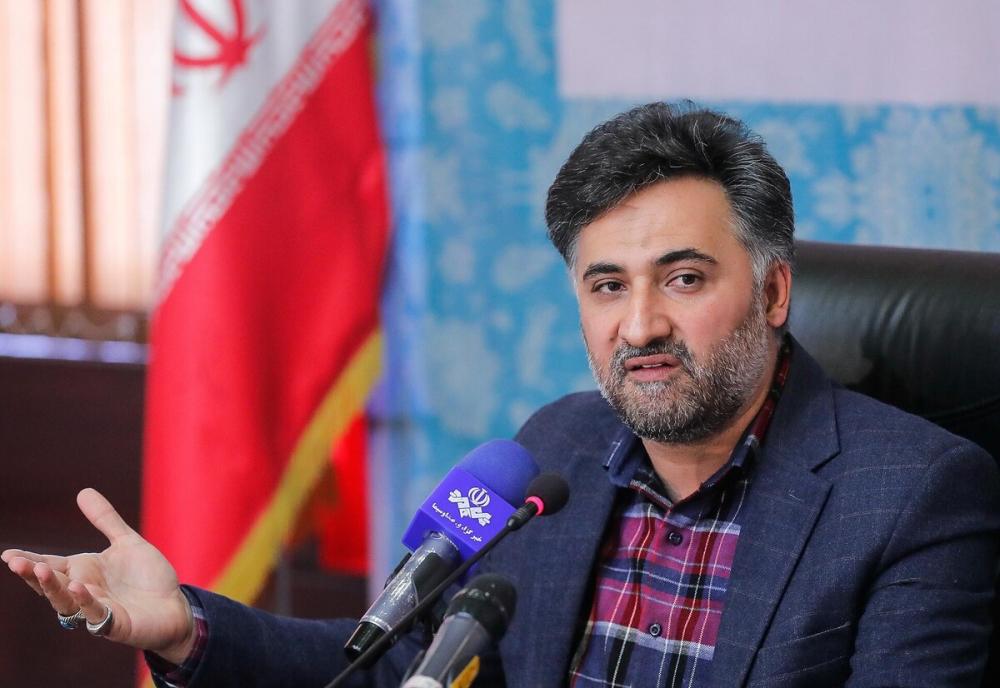 معاون علمی و فناوری رئیس جمهور: با پول نمی توانیم نخبگان را نگه  داریم؛ دست مان در برابر کشورهای عربی بسته  است
