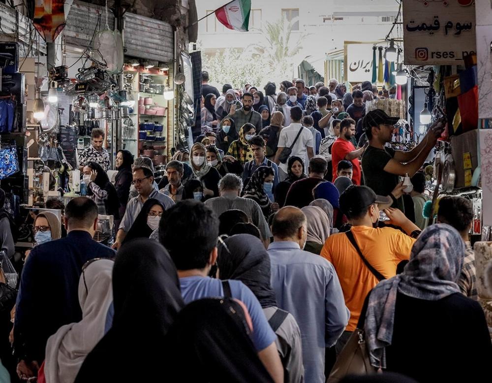 رییس سازمان ثبت احوال: جمعیت ایرانیان داخل کشور ۸۳ میلیون و ۵۰۰ هزار نفر است / با احتساب ایرانیان خارج از کشور جمعیت ایرانیان ۸۷ میلیون ۵۰۰ هزار نفر برآورد می شود