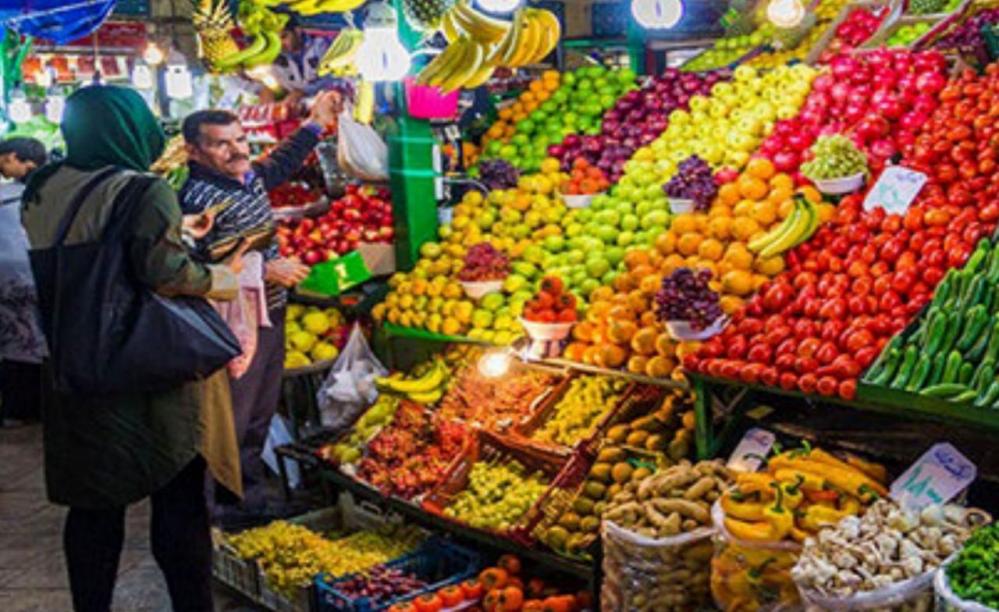 عضو کمیسیون کشاورزی مجلس: سیب را کیلویی ۱۲ هزار تومان از کشاورز می خرند و بالای ۵۰ هزار تومان به مردم می فروشند
