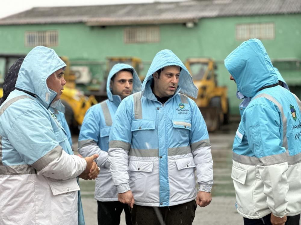 آمادگی ستاد عملیات زمستانی شهرداری لاهیجان برای بارش برف