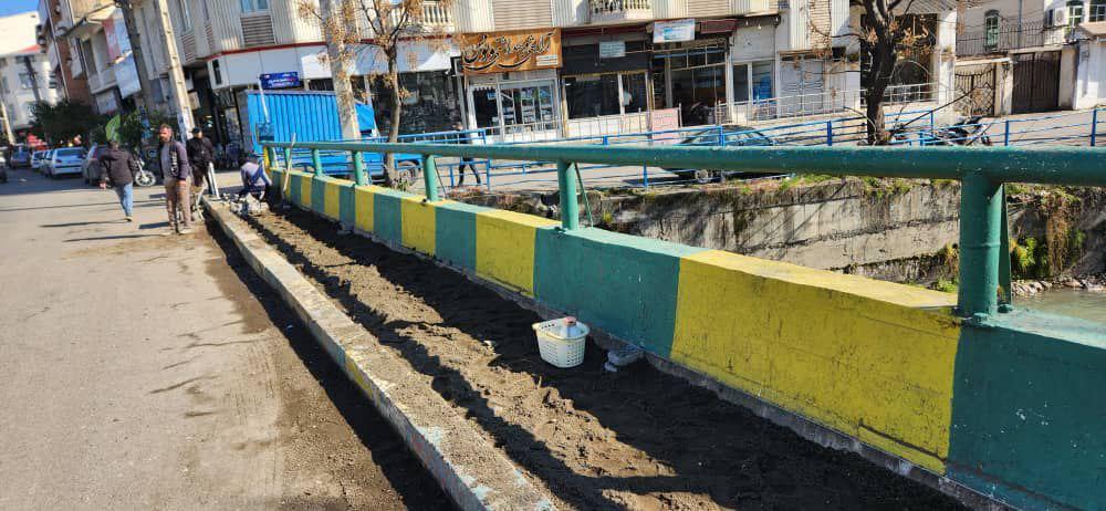 بازسازی و زیباسازی پیاده روی پل مرداب توسط شهرداری بندر آستارا