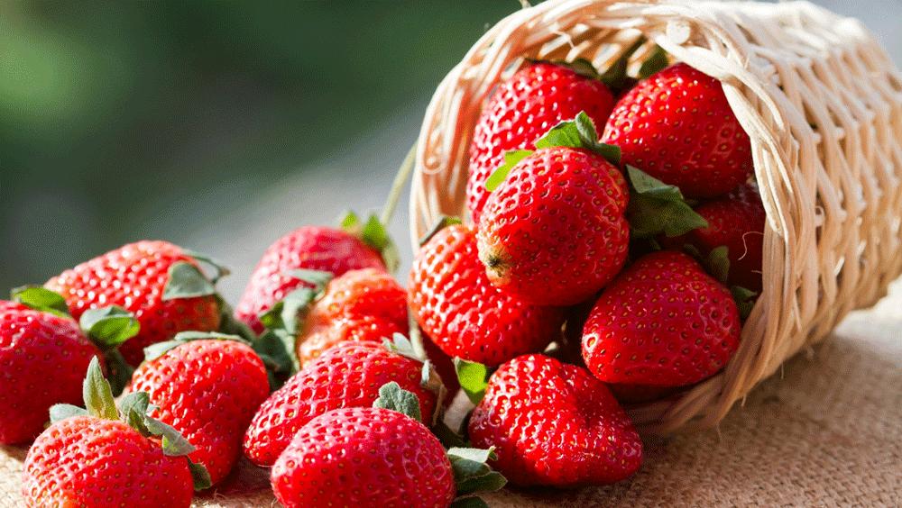 معجزه این میوه دوست داشتنی برای بدن