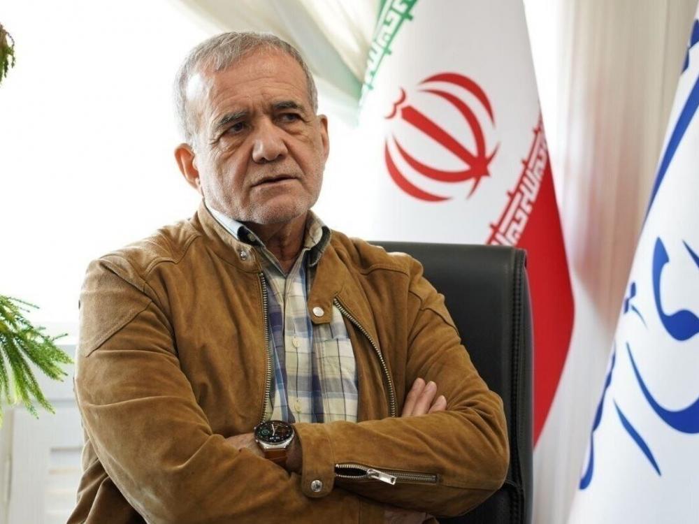 پزشکیان درباره مناظره ها: نگران آن نباشید / کرد و لر و ترک و بلوچ به هم برتری ندارند