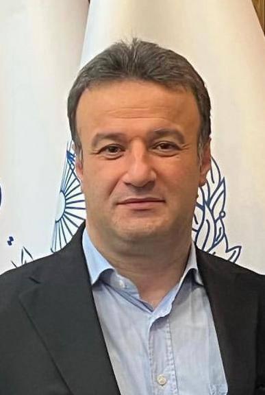 رای دهندگان مردد در انتظار پاسخ
