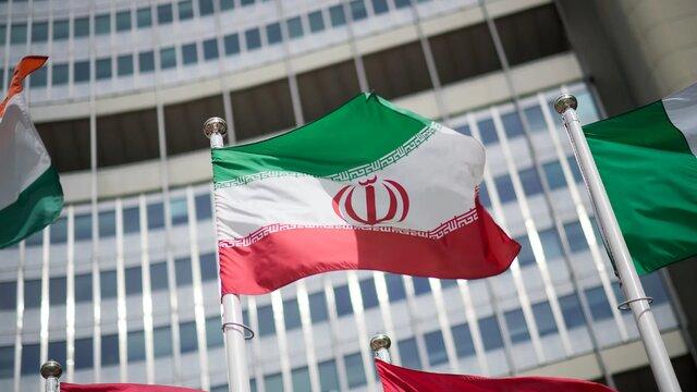 رسانه آمریکایی از «توقف» تحریم های جدید ترامپ علیه ایران خبر داد