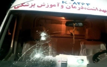 حمله به آمبولانس و تکنسین اورژانس گیلان به دلیل تاخیر+فیلم