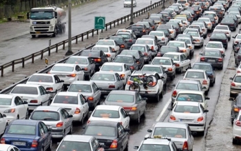 ورود ۲۲۰ هزار خودرو به گیلان/ آزادراه قزوین - رشت؛ پرترددترین محور ورودی