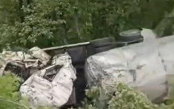 سقوط مرگبار تریلر حمل قیر به دره در جاده آستارا به اردبیل